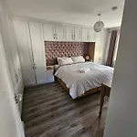 Modern 4-5 Bedroom House *
