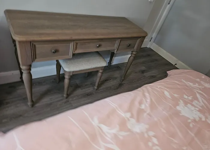 בית נופש Modern 4-5 Bedroom House *