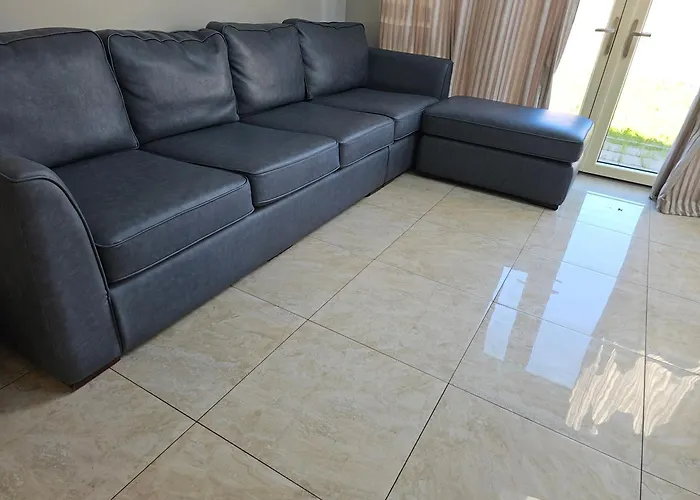 Modern 4-5 Bedroom House