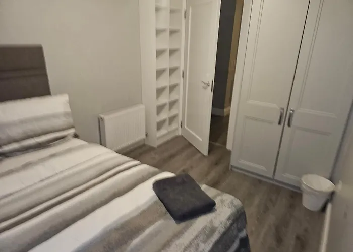 Modern 4-5 Bedroom House 都柏林