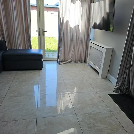 Modern 4-5 Bedroom House Semesterbostad Dublin