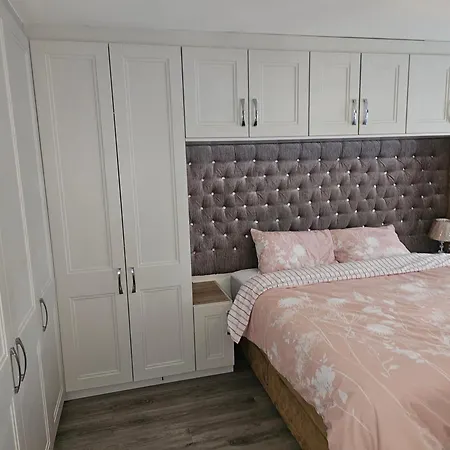 Modern 4-5 Bedroom House