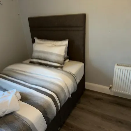 Modern 4-5 Bedroom House Dublin